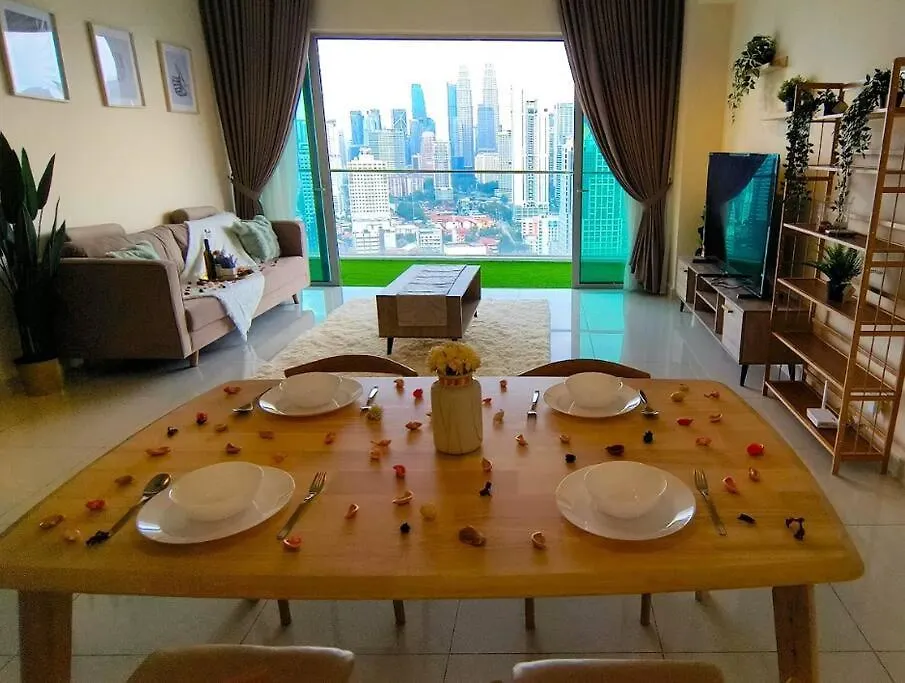 쿠알라룸푸르 Rr327 Klcc View Wtc 5Pax 2Br Balcony Fireworks 아파트